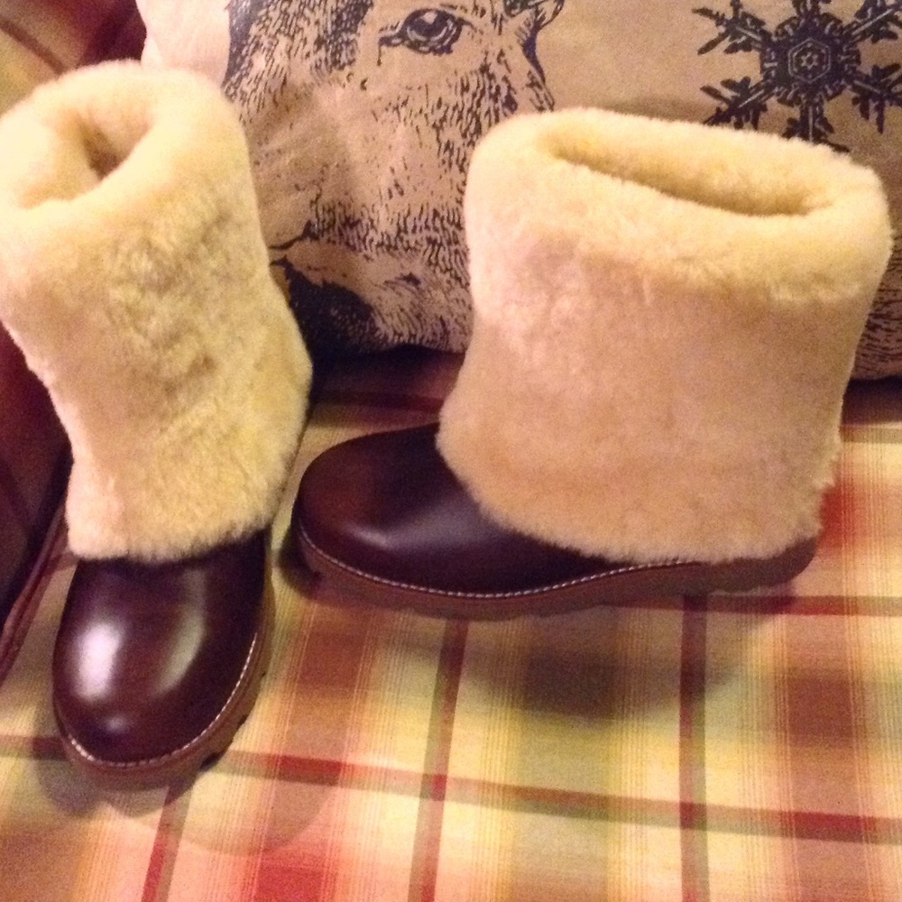 UGG Brown Leather and Cream Shearling Ankle Boots